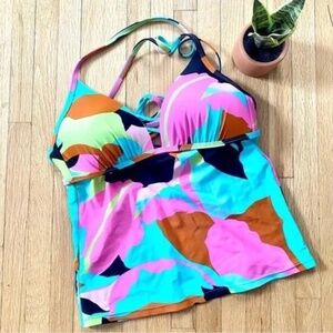 Hula Honey Colorful Camo Strappy V-Neck Tankini Swim Top – Size M